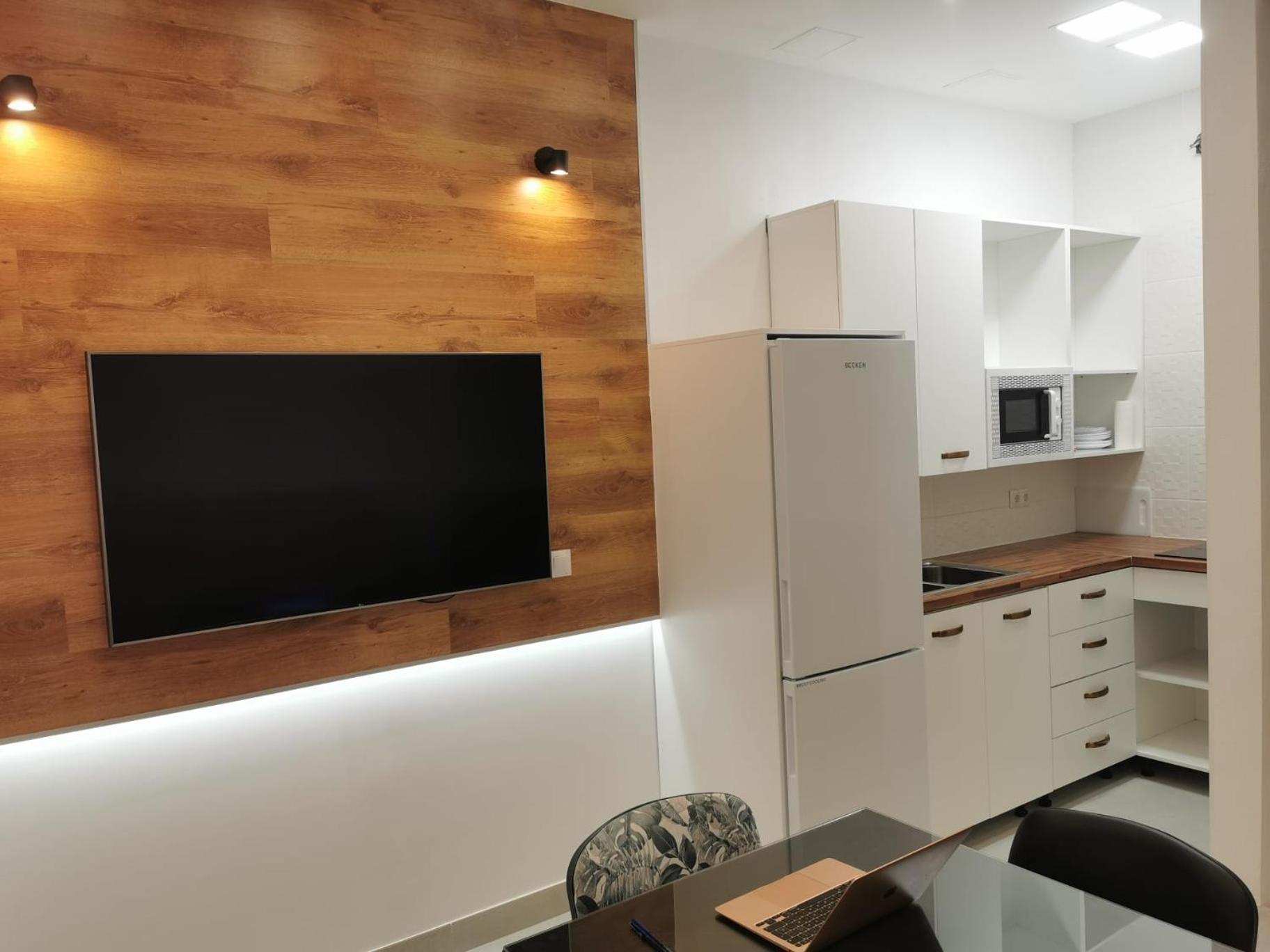 Urbanizacion La Roca, Estudio Torremolinos Rom bilde