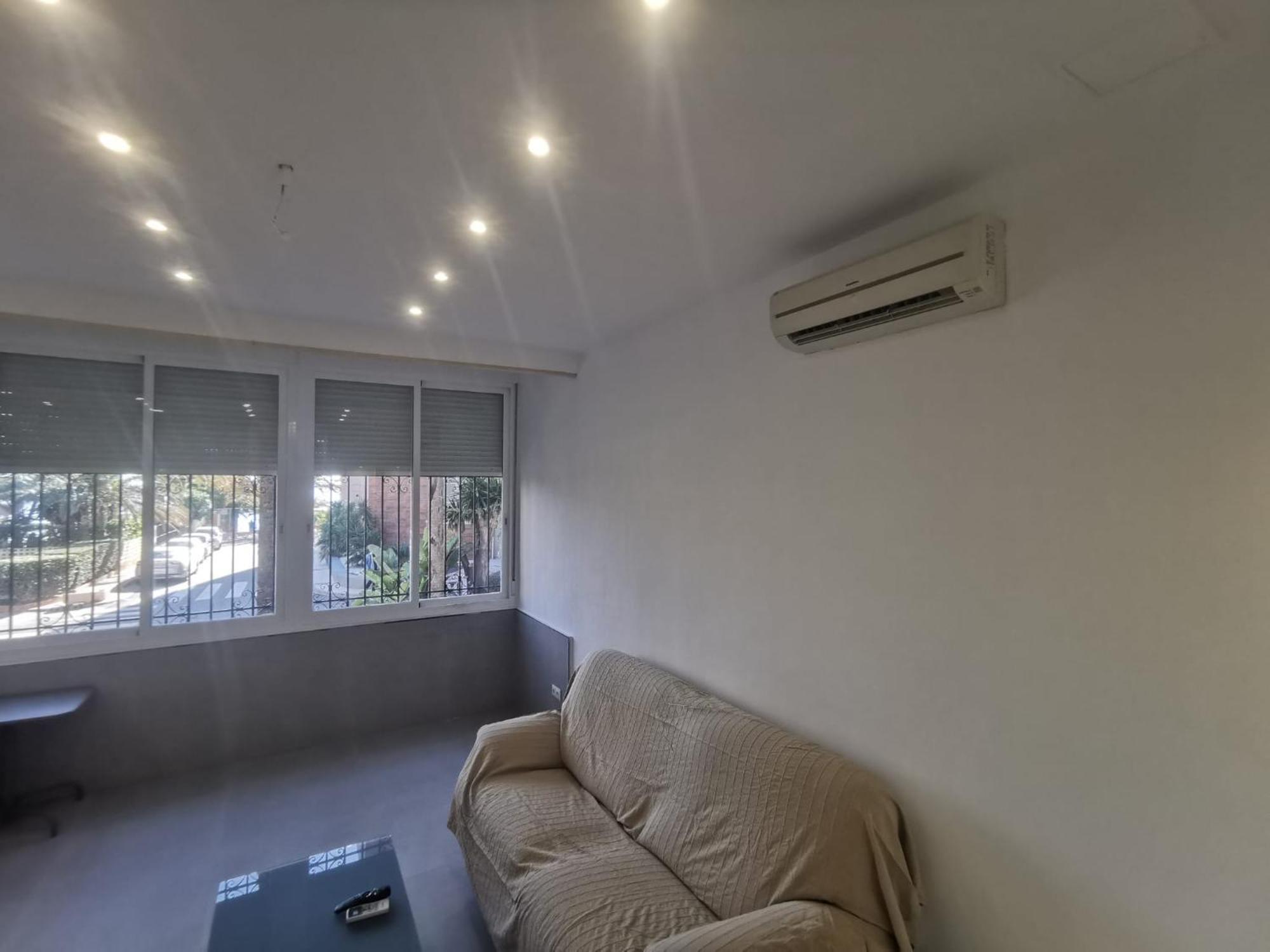 Urbanizacion La Roca, Estudio Torremolinos Rom bilde