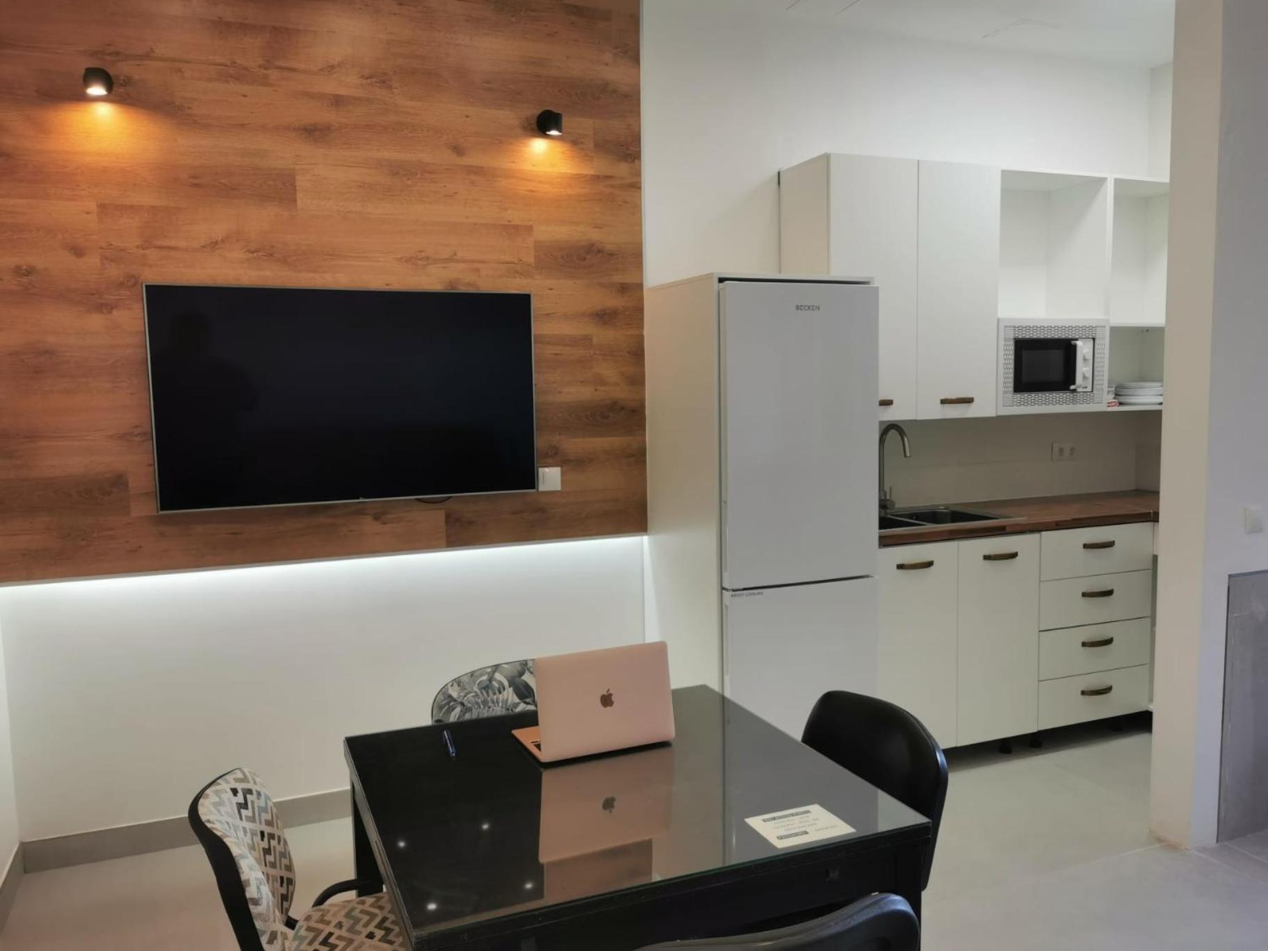 Urbanizacion La Roca, Estudio Torremolinos Rom bilde